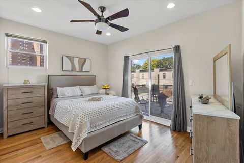 Tiny photo for 450 E Bowen Avenue #2W, Chicago, IL 60653 (MLS # 12561817)