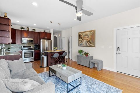 Tiny photo for 450 E Bowen Avenue #2W, Chicago, IL 60653 (MLS # 12561817)