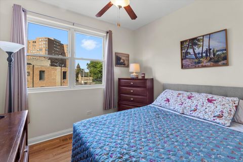 Tiny photo for 450 E Bowen Avenue #2W, Chicago, IL 60653 (MLS # 12561817)