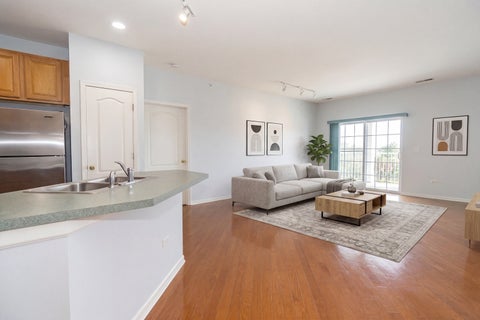 Tiny photo for 1299 W Lake Street #302, Addison, IL 60101 (MLS # 12707568)