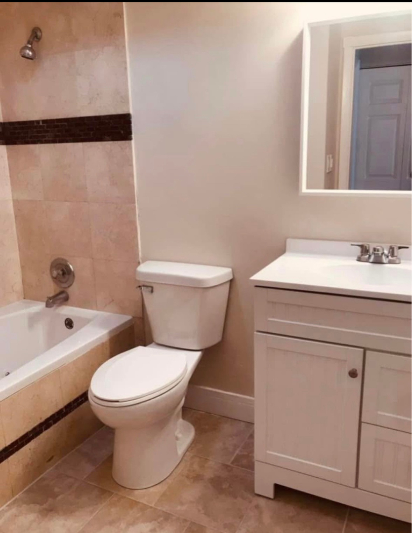 850 E Old Willow Road 116