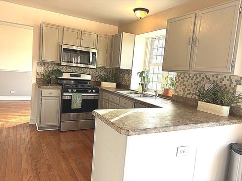 Tiny photo for Algonquin, IL 60102 (MLS # 12582822)