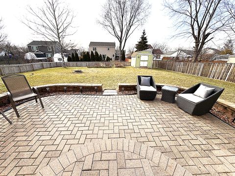 Tiny photo for Algonquin, IL 60102 (MLS # 12582822)