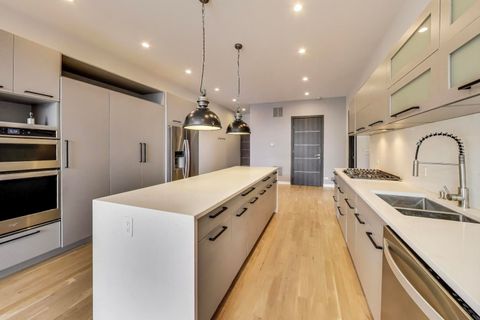 Tiny photo for 1708 W Cermak Road #3W, Chicago, IL 60608 (MLS # 12581137)