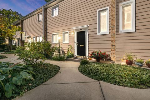 315 Hawthorn Avenue E Glencoe IL 60022