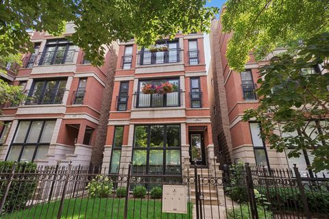 Photo of 3331 N Seminary Avenue #3, Chicago, IL 60657 (MLS # 12445549)