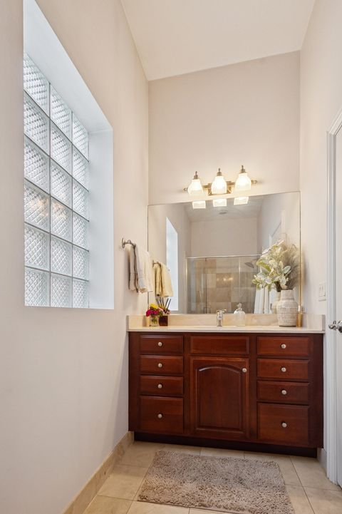 Tiny photo for 3331 N Seminary Avenue #3, Chicago, IL 60657 (MLS # 12445549)