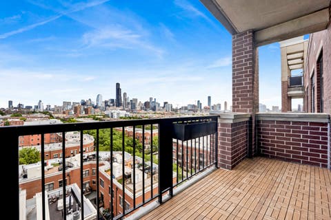 Tiny photo for 811 W 15th Place #804, Chicago, IL 60608 (MLS # 12682753)