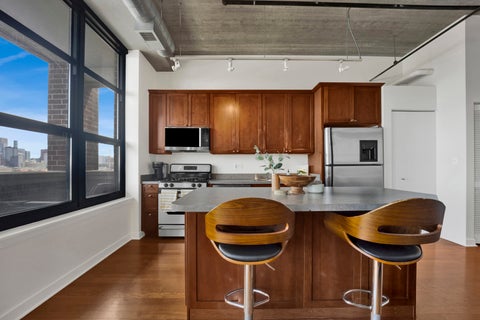 Tiny photo for 811 W 15th Place #804, Chicago, IL 60608 (MLS # 12682753)