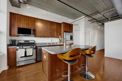 Tiny photo for 811 W 15th Place #804, Chicago, IL 60608 (MLS # 12682753)