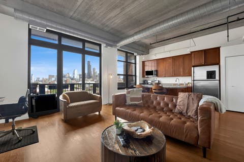 Tiny photo for 811 W 15th Place #804, Chicago, IL 60608 (MLS # 12682753)