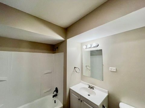 Tiny photo for 16535 S Elm Court, South Holland, IL 60473 (MLS # 12508255)