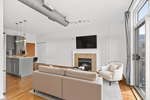 Tiny photo for 1631 S Michigan Avenue #604, Chicago, IL 60616 (MLS # 12496905)