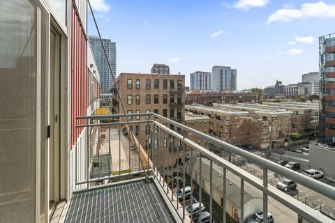 Tiny photo for 1631 S Michigan Avenue #604, Chicago, IL 60616 (MLS # 12496905)