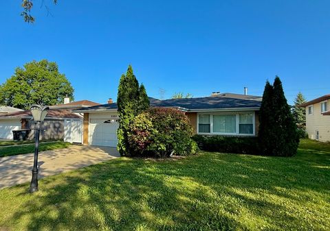 Tiny photo for 3320 191st Street, Lansing, IL 60438 (MLS # 12484428)