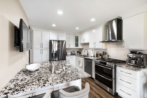 Tiny photo for 1017 Auburn Lane #1017, Buffalo Grove, IL 60089 (MLS # 12618304)