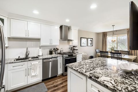 Tiny photo for 1017 Auburn Lane #1017, Buffalo Grove, IL 60089 (MLS # 12618304)