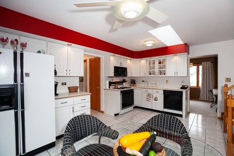 Tiny photo for 9430 S 69th Avenue, Oak Lawn, IL 60453 (MLS # 12764937)