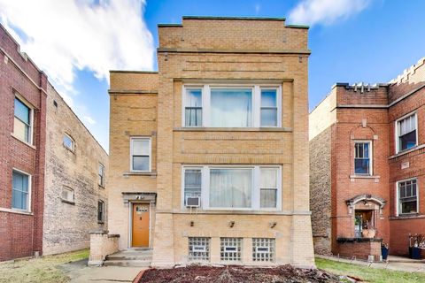 3738 N Richmond Street Chicago IL 60618