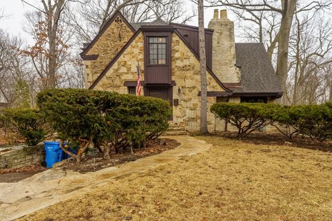 Tiny photo for 219 Woodland Road, Highland Park, IL 60035 (MLS # 12550765)