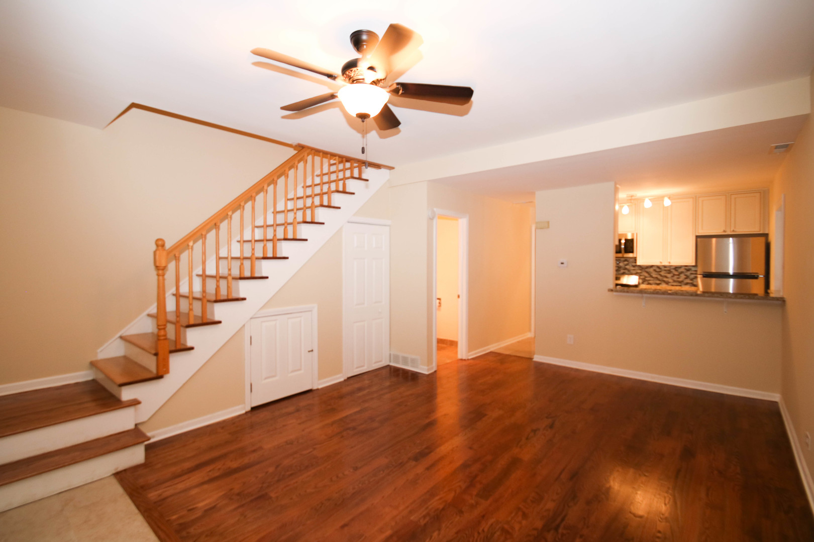 1011 N La Salle Drive 1E