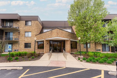 5550 Astor Lane 123 Rolling Meadows IL 60008