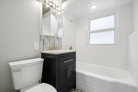 Tiny photo for 640 Clarence Avenue, Oak Park, IL 60304 (MLS # 12725200)