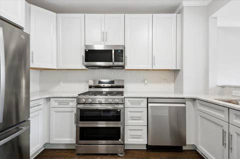 Tiny photo for 640 Clarence Avenue, Oak Park, IL 60304 (MLS # 12725200)