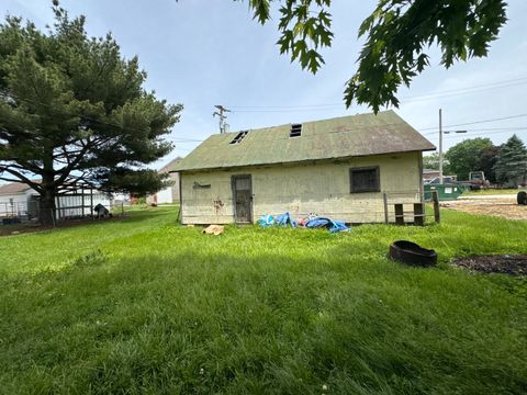 Tiny photo for 204 S Washington Street, Abingdon, IL 61410 (MLS # 12376974)