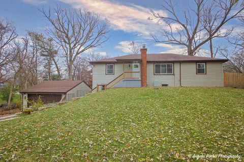 Photo of 7719 Oak Drive, Wonder Lake, IL 60097 (MLS # 12461957)