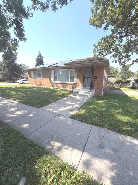 Photo of 796 E 163rd Street, South Holland, IL 60473 (MLS # 12763753)