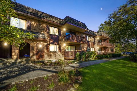 7920 Woodglen Lane 207 Downers Grove IL 60516