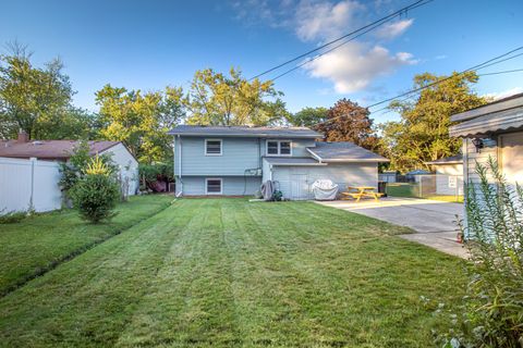 Tiny photo for 2201 Kingfisher Lane, Rolling Meadows, IL 60008 (MLS # 12459606)