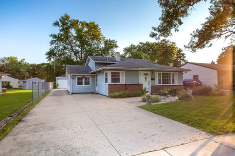 Tiny photo for 2201 Kingfisher Lane, Rolling Meadows, IL 60008 (MLS # 12459606)