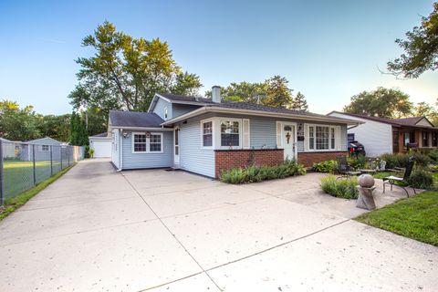 Tiny photo for 2201 Kingfisher Lane, Rolling Meadows, IL 60008 (MLS # 12459606)