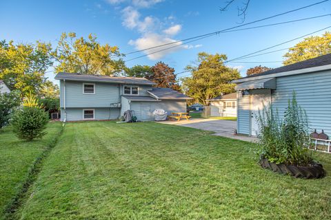 Tiny photo for 2201 Kingfisher Lane, Rolling Meadows, IL 60008 (MLS # 12459606)