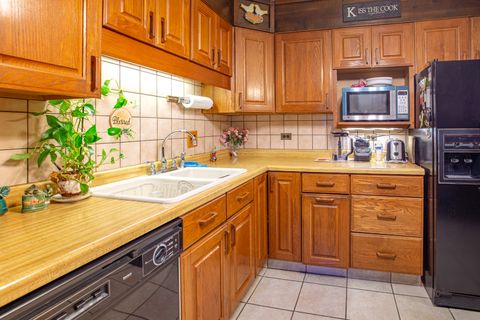 Tiny photo for 2201 Kingfisher Lane, Rolling Meadows, IL 60008 (MLS # 12459606)