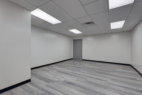 Tiny photo for 9625 W Roosevelt Road #110, Westchester, IL 60154 (MLS # 12485438)