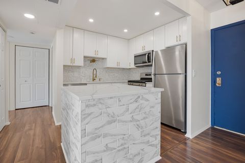 Tiny photo for 720 Wellington Avenue #117, Elk Grove Village, IL 60007 (MLS # 12554247)