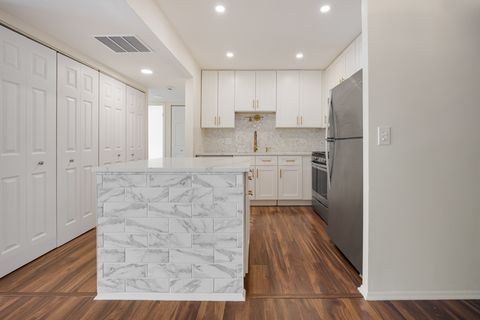 Tiny photo for 720 Wellington Avenue #117, Elk Grove Village, IL 60007 (MLS # 12554247)