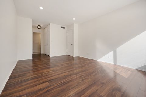 Tiny photo for 720 Wellington Avenue #117, Elk Grove Village, IL 60007 (MLS # 12554247)