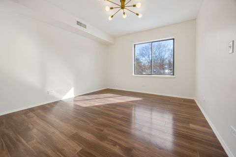 Tiny photo for 720 Wellington Avenue #117, Elk Grove Village, IL 60007 (MLS # 12554247)