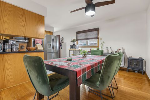 Tiny photo for 132 E Gladys Avenue, Elmhurst, IL 60126 (MLS # 12536277)