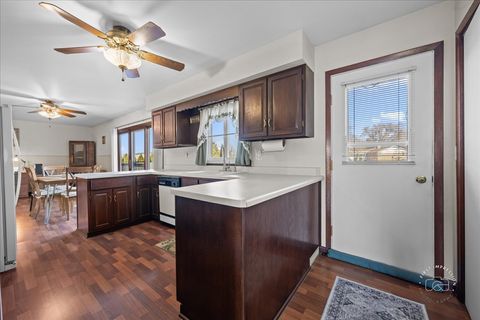 Tiny photo for 27W285 Bauer Road, Naperville, IL 60563 (MLS # 12603616)