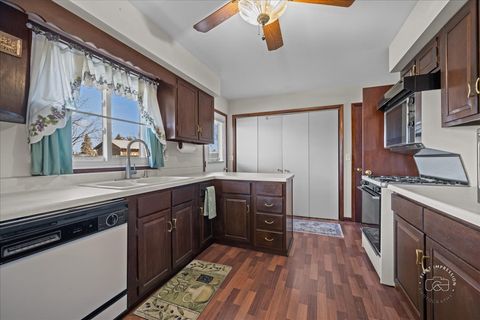 Tiny photo for 27W285 Bauer Road, Naperville, IL 60563 (MLS # 12603616)