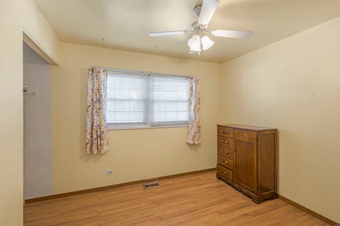 Tiny photo for 610 W Burning Tree Lane, Arlington Heights, IL 60004 (MLS # 12708148)