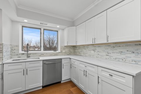 Tiny photo for 2086 Saint Johns Avenue #306, Highland Park, IL 60035 (MLS # 12603501)