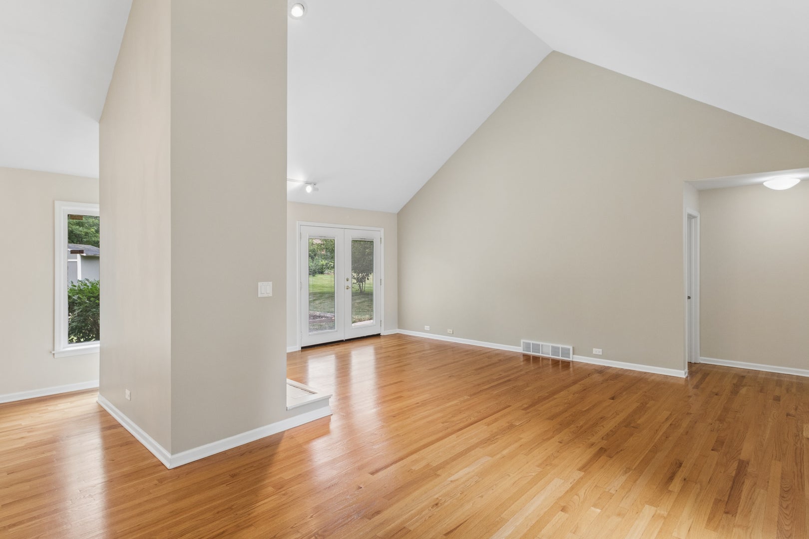 356 WINDSOR Lane
