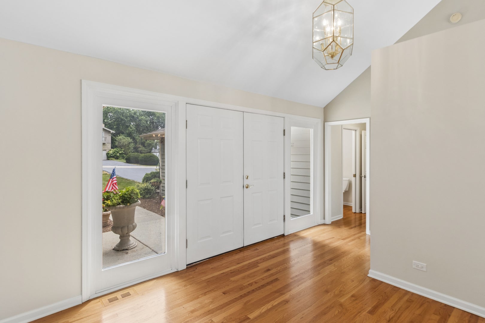 356 WINDSOR Lane