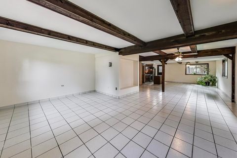 Tiny photo for 823 N Cambridge Row Road, Addison, IL 60101 (MLS # 12430216)